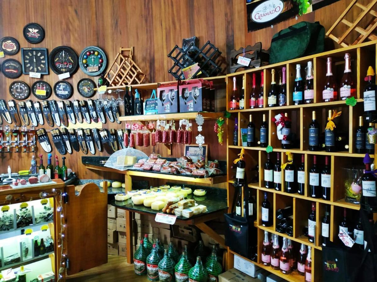 Chale Tematico Em Pipa De Vinho - Parada Da Pipa Chales Канела Екстериор снимка